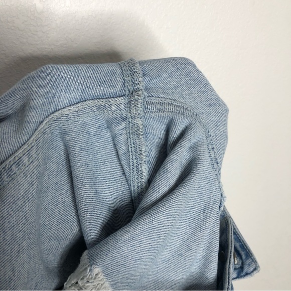 Hollister Ultra High Rise Vintage Straight Frayed Distressed Jeans 9 Short / 29 - Picture 5 of 12